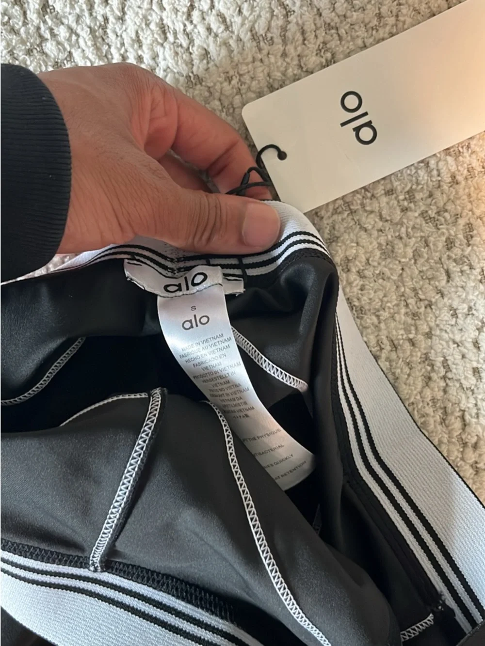 ALO Yoga Black with White Piping Leggings & Sports Bra Set - Picture 7 of 8